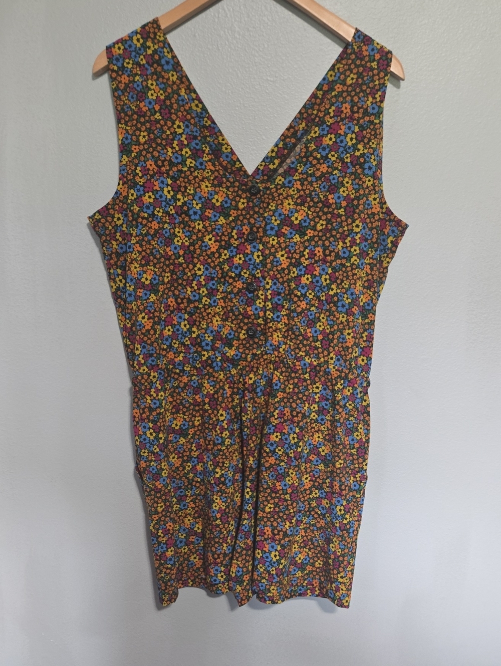 Floral V-Neck Sleeveless Women’s Dress in Multi In Size Large - Picture 5 of 9